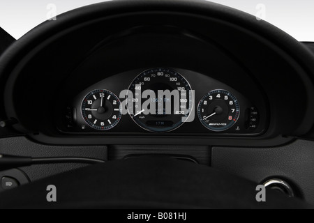 2008 Mercedes-Benz CLK-Klasse CLK63 AMG in schwarz - Tacho/Drehzahlmesser Stockfoto