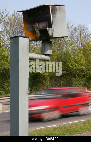 Bild von Paul Grover Pic zeigt einen belästigten Blitzer auf der A20 Stockfoto