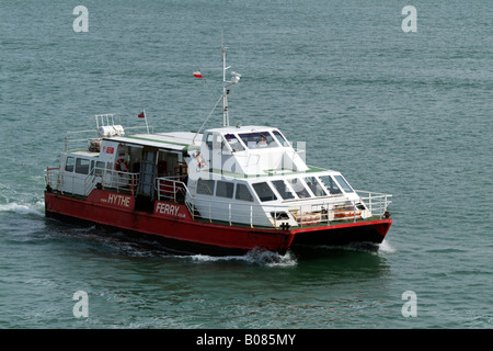 Hythe Passagier Fähre überqueren Southampton Water Südengland Stockfoto