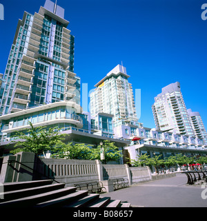 Hochhaus-Wohnung und Eigentumswohnung Gebäude in der Innenstadt "Coal Harbour", in der Stadt Vancouver British Columbia Kanada Stockfoto