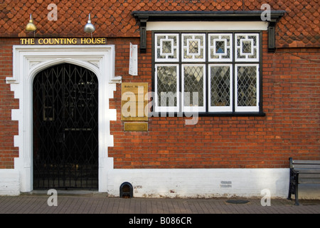 "Kontor", Tring High Street, Tring, Hertfordshire, England, UK Stockfoto