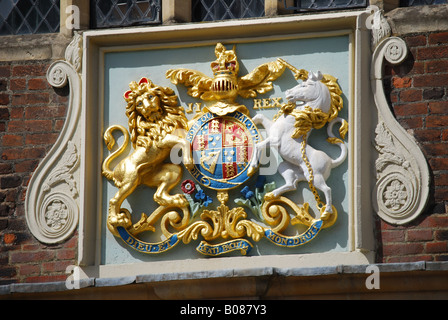 Wappen des Abtes Krankenhaus, hohe Straße, Guildford, Surrey, England, Vereinigtes Königreich Stockfoto