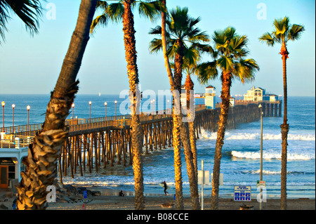 Southern California Lifestyle Oceanside Pier am Pazifischen Ozean Stockfoto