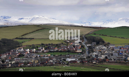 St Bees mit den Bergen des Lake District hinter. Stockfoto