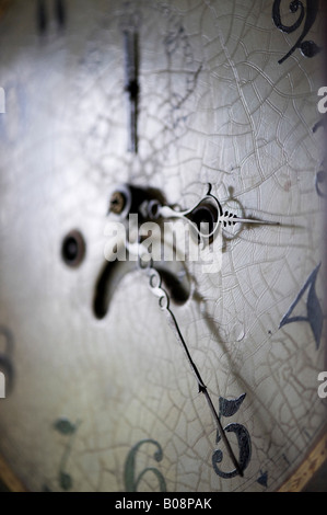 Alte Standuhr Hände. Abstrakte selektiven Fokus im Sonnenlicht Stockfoto