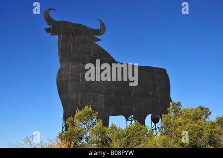 Toro de Osborne Osborne Stier, in der Nähe von Benidorm, Costa Blanca, Spanien Stockfoto