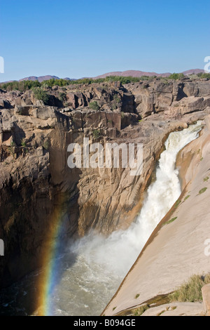 Spray Bogen, teilweise Regenbogen in der Schlucht am Fuße des Augrabies Falls auf dem Oranje Fluss, Augrabies gebildet Stockfoto