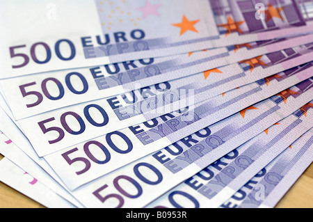 Viele 500 Euro-Scheine, aufgefächert Stockfoto