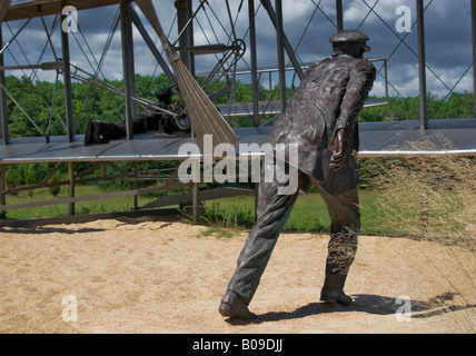 Ein Teil der Skulptur von Stephen H Smith Darstellung der Erstflug zu Ehren von Orville und Wilbur Wright Stockfoto