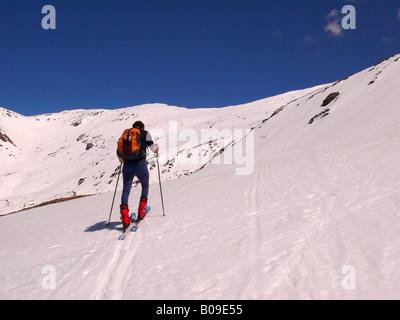 Skifahrer, trekking im Puigmal Berg Pyrenäen Lerida Katalonien Spanien Stockfoto