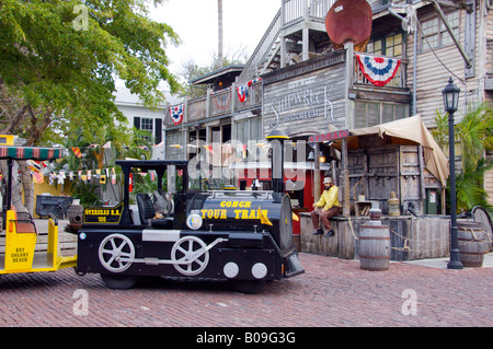 Der Conch Tour Zug und Schiffbruch Historeum in Mallory Square Key West Florida USA Stockfoto