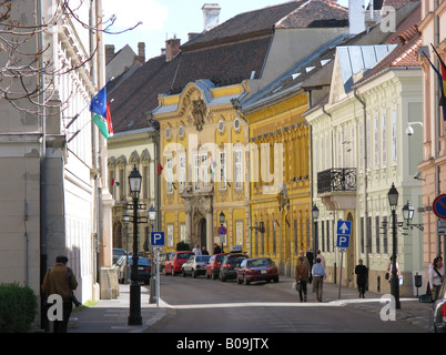 BUDAPEST, UNGARN. Blick entlang Uri Utca in Varhegy Bezirk von Buda. Stockfoto