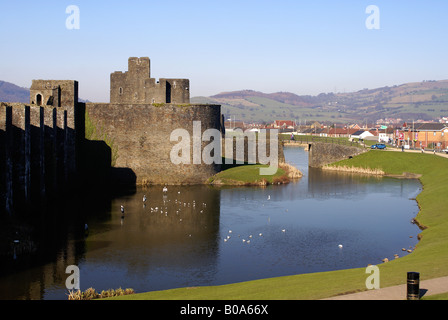 Caerphilly Castle in der Nähe von Cardiff in Süd-Wales Stockfoto