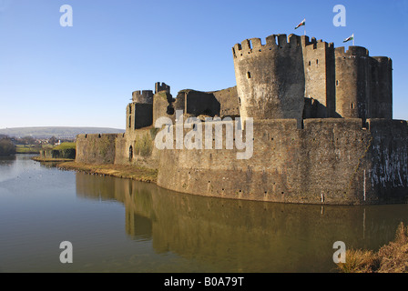 Caerphilly Castle in der Nähe von Cardiff in Süd-Wales Stockfoto