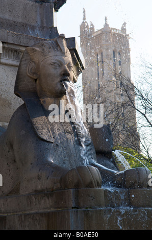 Brunnen der Place du Châtelet in Paris Stockfoto