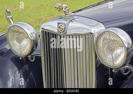 Vorderseite des Vintage MG Sportwagen Stockfoto