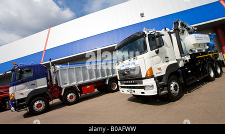 2008 Hino 700 Serie LKW auf der Commercial Vehicle Show, Birmingham, UK. Stockfoto