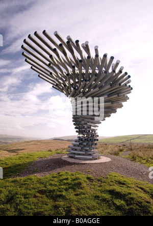 Burnley Panoptikum 'The Singing Ringing Tree' ist ein einzigartiges 21. Jahrhundert musikalische Skulptur in Form eines Wind geblasen Baum. Stockfoto