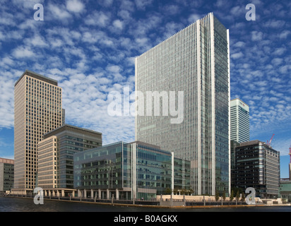 Bürogebäude in Canary Wharf in den regenerierten London Docklands Stockfoto