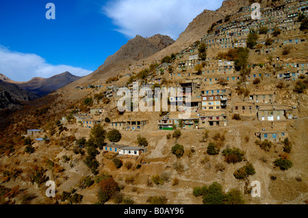 Gesamtansicht der Takht-e Hawraman Dorf, Kurdistan, Iran. Stockfoto