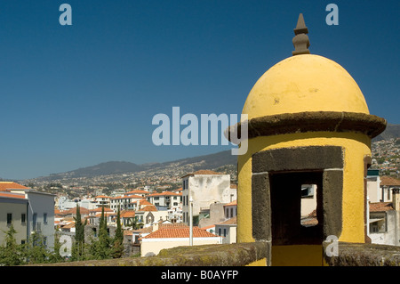 Nahaufnahme von Fort Fortaleza de Sao Tiago und Blau Sky Funchal Madeira Portugal EU Europa Stockfoto