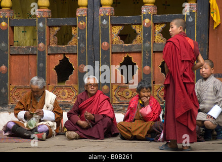 Zuschauer bei Paro Tsechu (Festival), Bhutan Stockfoto