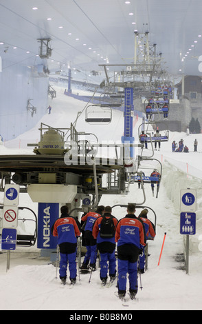 Indoor-Skihalle Ski Dubai in das Einkaufszentrum Mall of the Emirates, Dubai, Vereinigte Arabische Emirate Stockfoto