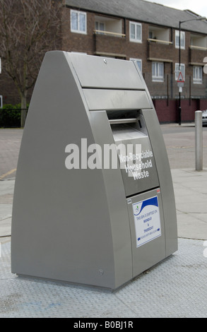 Gemeinschaft Abfallwirtschaft: unterirdische Eisberg verweigern Sammelsystem für nicht wiederverwertbare Haushaltsabfälle, Tower Hamlets, Lond Stockfoto