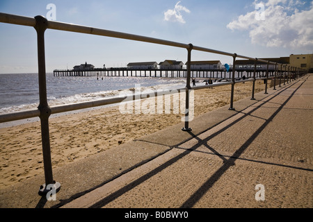 Die Promenade und Pier, Southwold, Suffolk, England Stockfoto