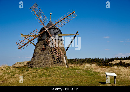 Einzigartige alte Heide reetgedeckte Windmühle Stockfoto