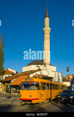 Verkehr entlang der Mula Mustafe Baseskije Street in Sarajevo Bosnien Herzegowina Europa Stockfoto