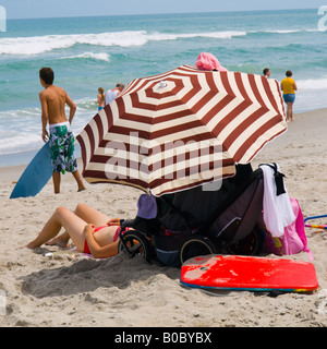 EINE PAUSE VOM SPRING BREAK 2008 ON MELBOURNE BEACH FLORIDA Stockfoto