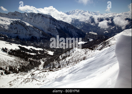 Panorama, aufgenommen vom Gipfel des Le Ranfoilly-Skilift, im Skigebiet von Les Gets, Frankreich Stockfoto