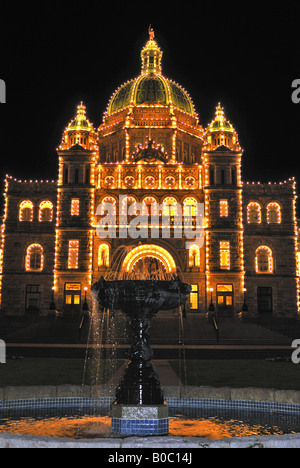 Die British Columbia Parlamentsgebäude beleuchtet bei Nacht Victoria, British Columbia, Kanada. Stockfoto