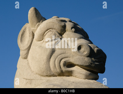 Skulptur von der schwarze Stier von Clarence in Kew Gardens Stockfoto