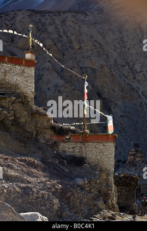 TIBETISCHE Steinhäuser in PHU VILLAGE auf der NAR PHU TREK ANNAPURNA CONSERVATION AREA NEPAL Stockfoto