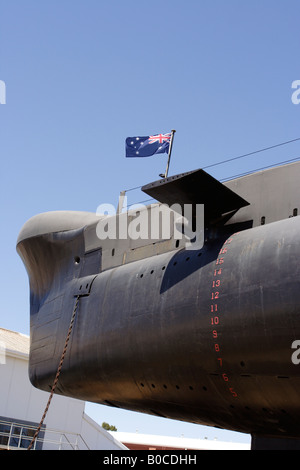 Australische Flagge auf der Decommisioned HMAS Öfen Diesel angetriebene u-Boot auf in Fremantle, Western Australia Stockfoto