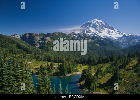 Mount Rainier und Eunice See Stockfoto