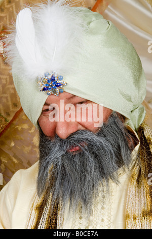 Porträt eines Mannes mit indischen Trachten- und turban Stockfoto