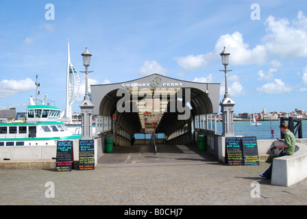 Gosport Fährhafen, Esplanade, Gosport, Hampshire, England, Vereinigtes Königreich Stockfoto