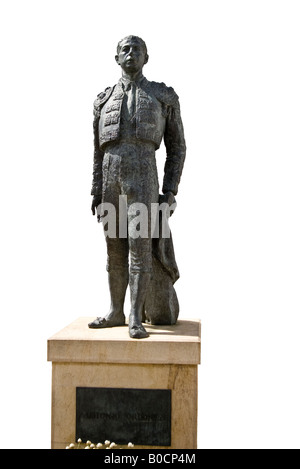 Statue von Antonio Ordoñez vor dem Haupteingang zu Spaniens älteste Stierkampfarena Ronda. Stockfoto