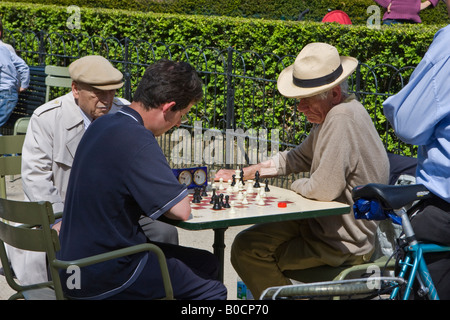 Schachspieler im Jardin du Luxembourg, Paris Frankreich Stockfoto