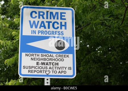 Neighborhood Watch Zeichen liest Crime Watch im Gange Stockfoto