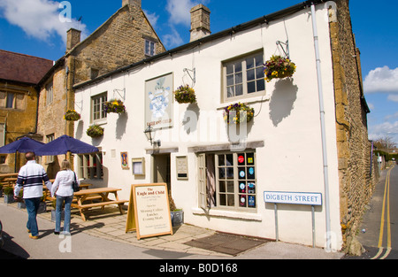 Adler und Kind Inn vom 947 A D in Stow auf die Cotswolds Gloucestershire England UK EU würde Stockfoto