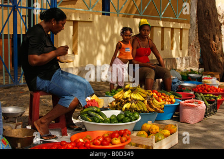 Obst und Gemüse auf dem Markt in Mindelo auf Sao Vicente Insel Kapverden Afrika Stockfoto