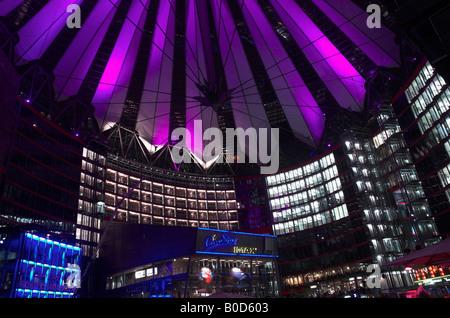 Sony Center Kuppel Potsdamer Platz Berlin Deutschland April 2008 niedrigen Winkel Ansicht Stockfoto