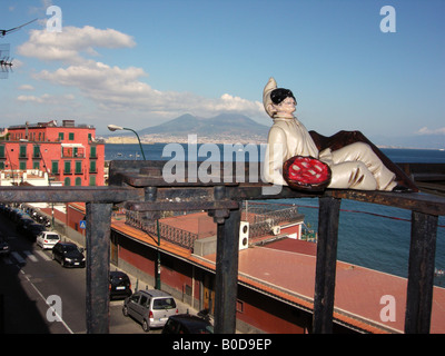 Pulcinella Sul Golfo di Napoli da via Posillipo - Kampanien-Italien - Europa Süd Italien Stockfoto