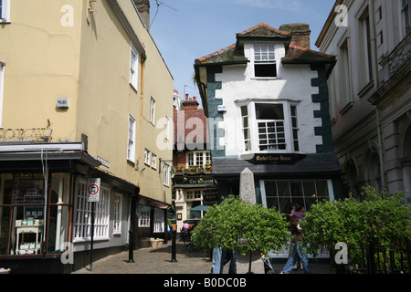 Schiefe Haus Windsor, malerischen kleinen Tee-Shop. Stockfoto