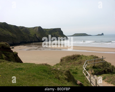 Rhossili Cliffs und Würmer Kopf aus den Fußweg an der Rhossili Bucht, Gower, in der Nähe von Swansea, Glamorgan, Wales Stockfoto