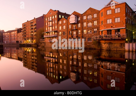 Waterfront Leeds Reflexionen Yorkshire UK Stockfoto